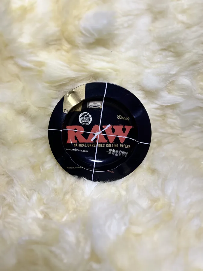 Cinzeiro Metal RAW